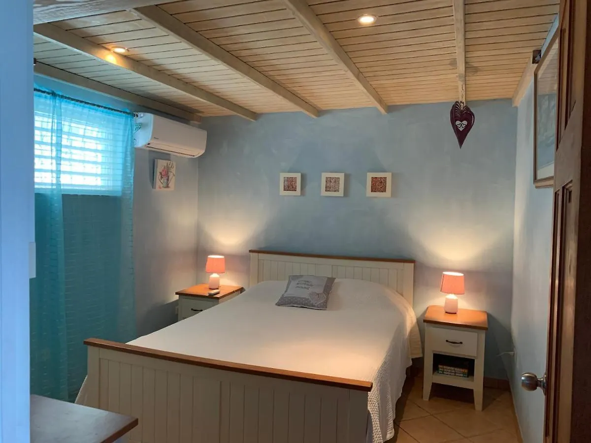 Cozy Apartment With Beach At Walking Distance And Pool Dickenson Bay Αντίγκουα και Μπαρμπούντα