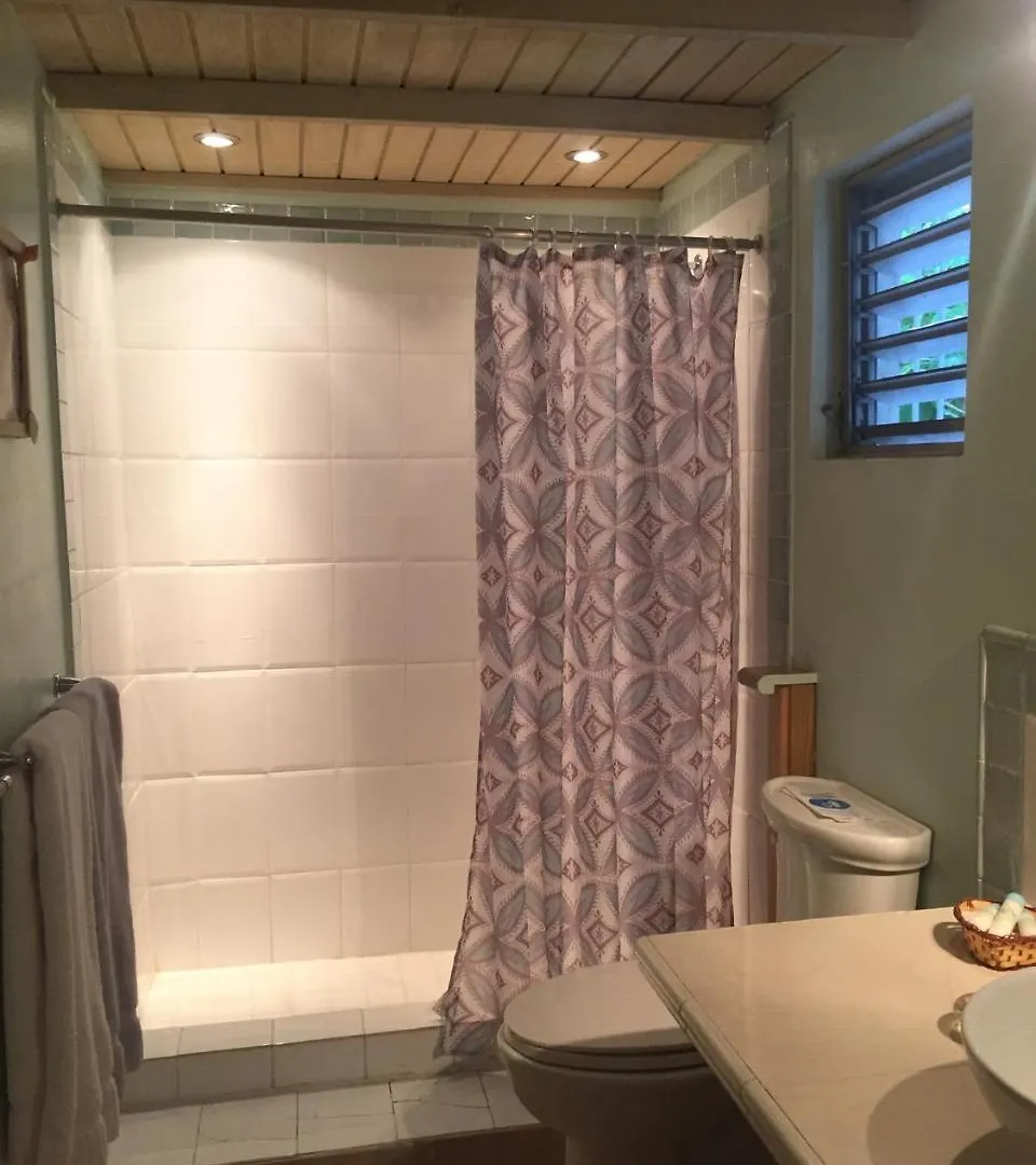 Cozy Apartment With Beach At Walking Distance And Pool Dickenson Bay 0*,